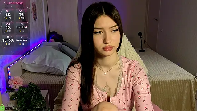 Snapshot of Sugar_Kitten12 chatting on 14, 6, 2026 Sugar Kitten12 online show from 14, 6, 2026
