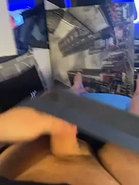 MatthewEmme2121 online show from 4, 4, 2026