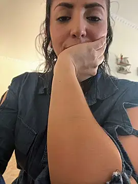 SamanthaWalker  online show from 22, 5, 2026