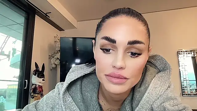 AMBER HARD online show from 16, 4, 2026