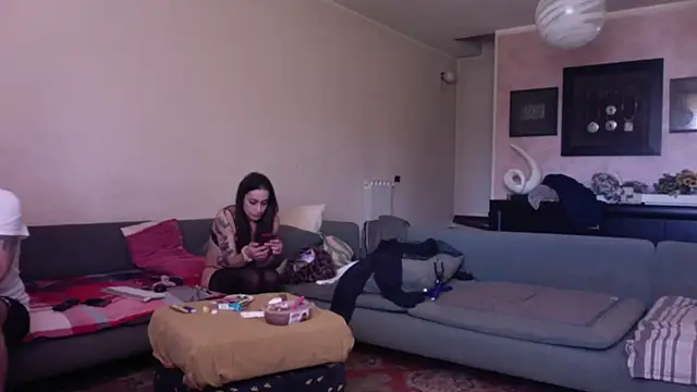 chiara-mario online show from 9, 5, 2026