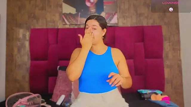 Isabella  Stone1 online show from 12, 3, 2026