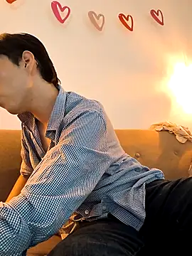 Lucca  555 online show from 8, 3, 2026