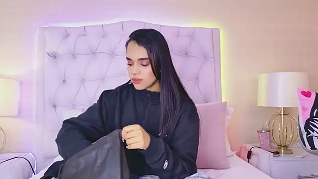 MeganRoseh online show from 27, 3, 2026