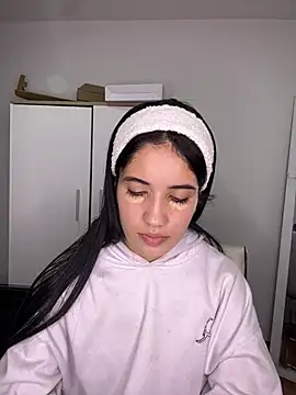 Lucy engel online show from 25, 5, 2026