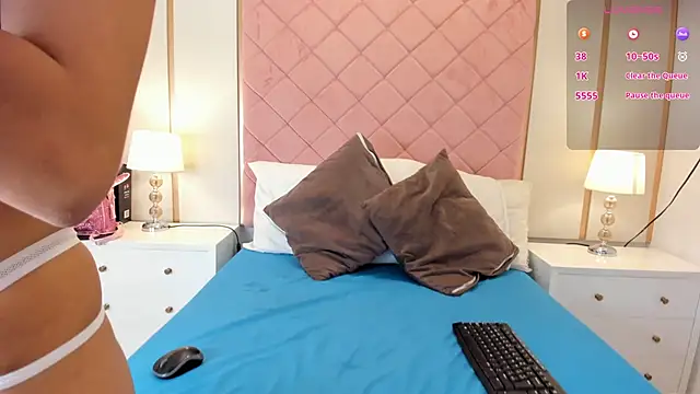 Alexa Jonees online show from 6, 5, 2026