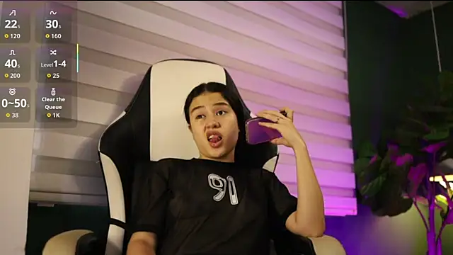 Danaa Rousee  online show from 4, 4, 2026