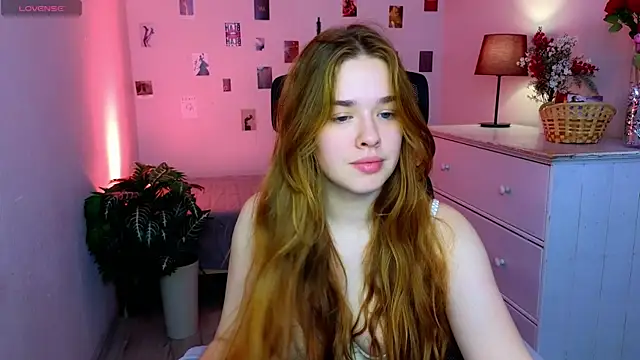 TiffanyVex online show from 2, 4, 2026