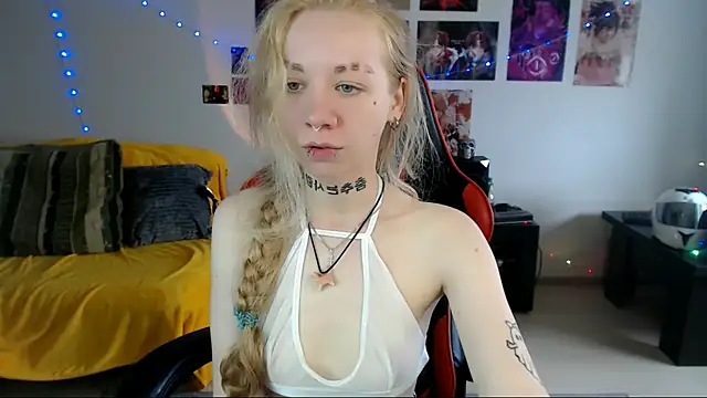 Nica Kawaii online show from 13, 7, 2026