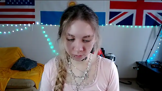 Nica Kawaii online show from 12, 3, 2026