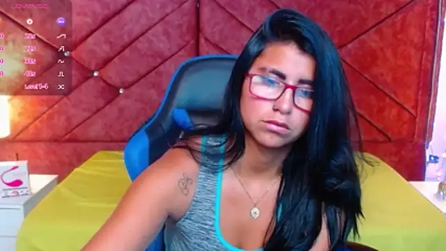 Alisha Gamskar13 online show from 11, 5, 2026