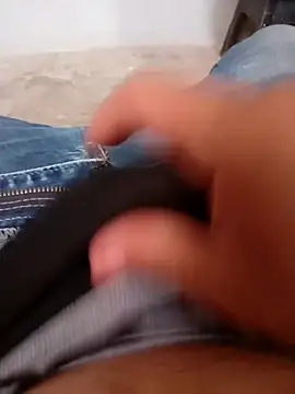 Snapshot of josue23cm chatting on 7, 4, 2026 josue23cm online show from 7, 4, 2026