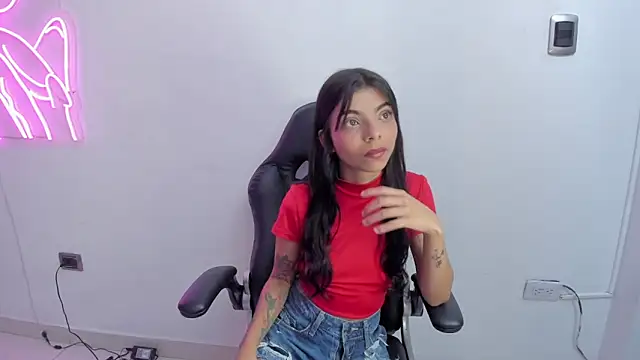 Amber Harriis online show from 19, 4, 2026