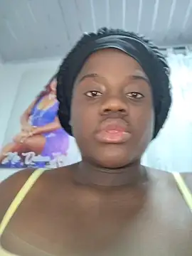 YourLiaa  online show from 5, 4, 2026