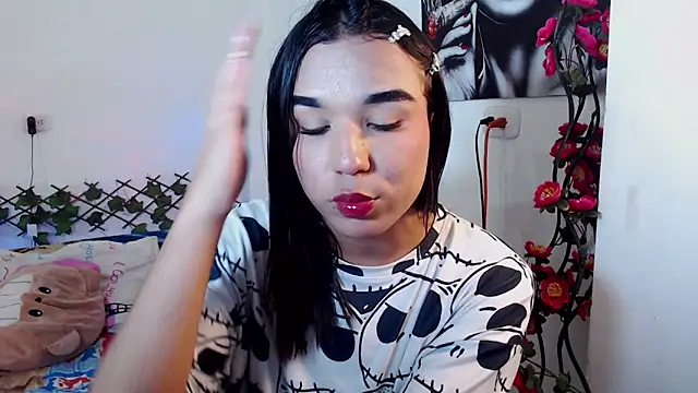 Candyy doll   online show from 13, 5, 2026