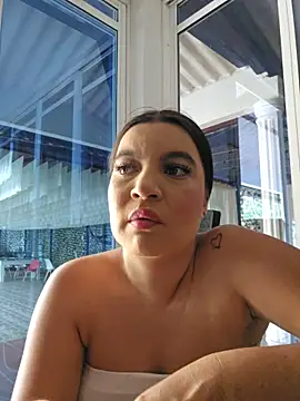 Pretty Julieta online show from 4, 6, 2026