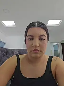 Pretty Julieta online show from 10, 7, 2026