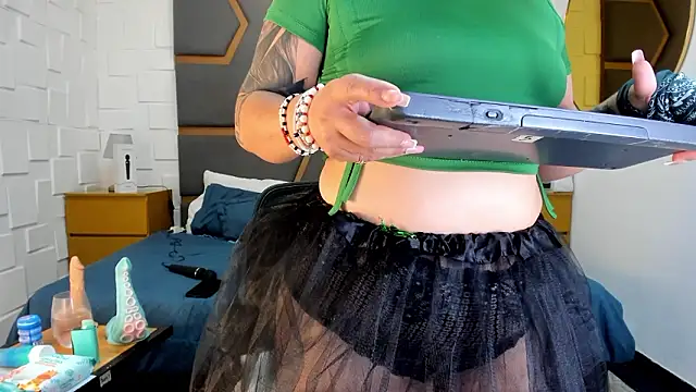 juana valkiria online show from 12, 3, 2026