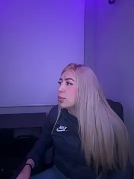 Megan sexrosse online show from 11, 3, 2026