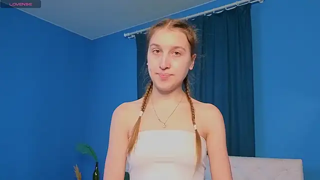 Xenia paradise online show from 24, 5, 2026