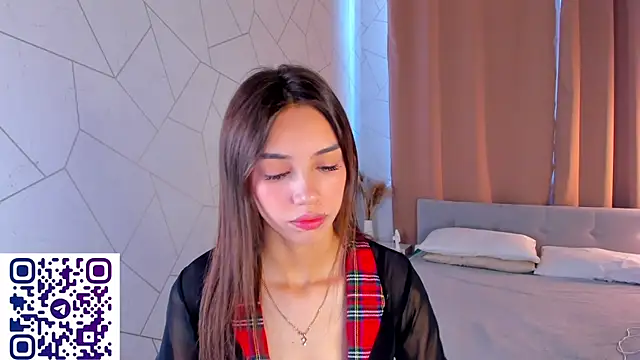 Tiffany-Grace online show from 21, 6, 2026
