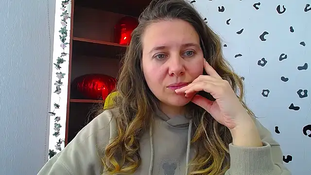 Nionelly online show from 5, 3, 2026