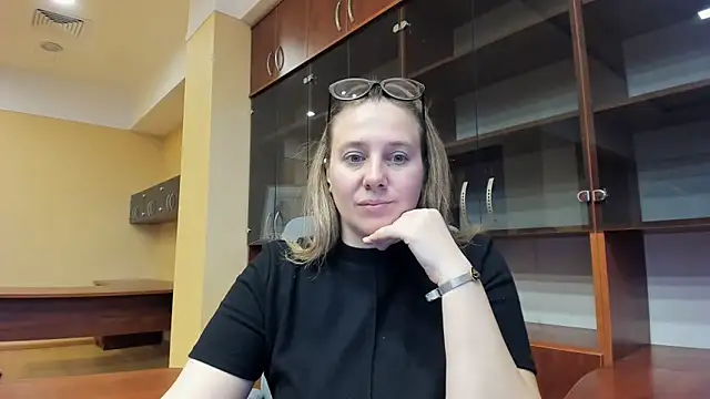 Nionelly online show from 1, 4, 2026