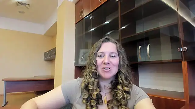 Nionelly online show from 4, 4, 2026