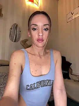 KatieCutieXooo online show from 10, 3, 2026