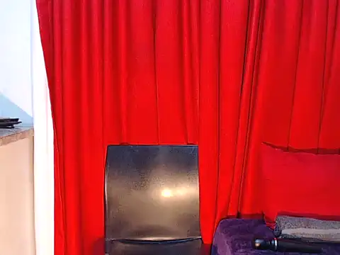 DarkDivva18 online show from 6, 5, 2026