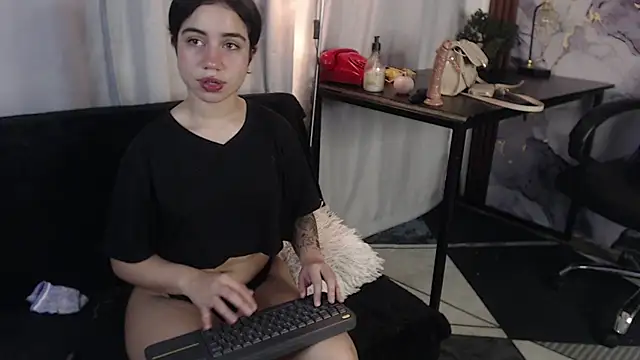 nayades ricci online show from 28, 3, 2026