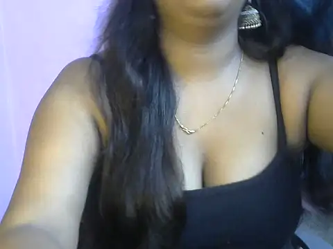 QUEEN-OF-QUEEN online show from 9, 7, 2026