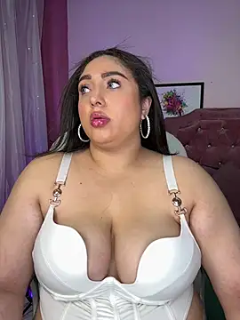 Selenee23 online show from 8, 7, 2026