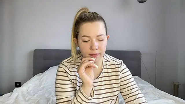 alyrasun online show from 27, 3, 2026