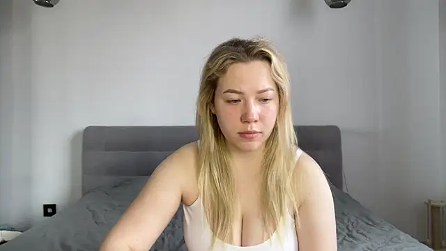 Snapshot of alyrasun chatting on 4, 5, 2026 alyrasun online show from 4, 5, 2026