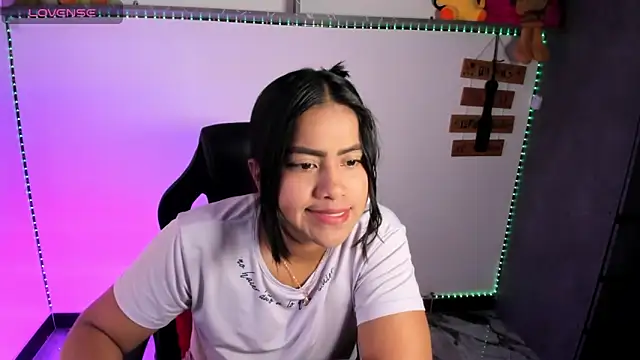 vickylatina  online show from 10, 3, 2026