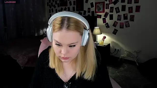 AmeliaMerris online show from 28, 4, 2026