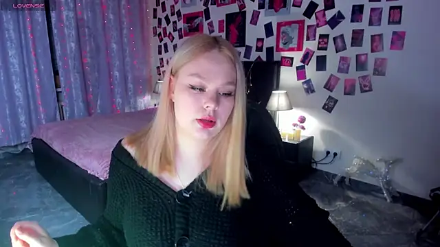 AmeliaMerris online show from 7, 4, 2026