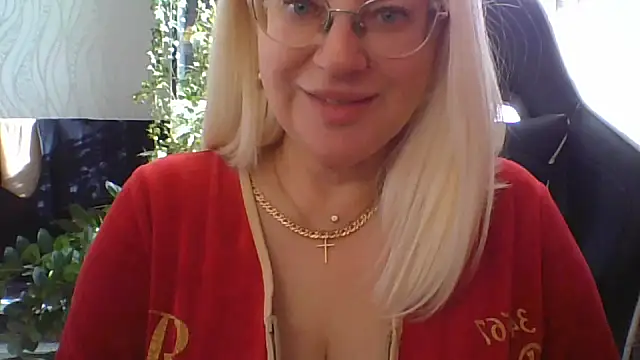 LianaSweetX online show from 23, 4, 2026