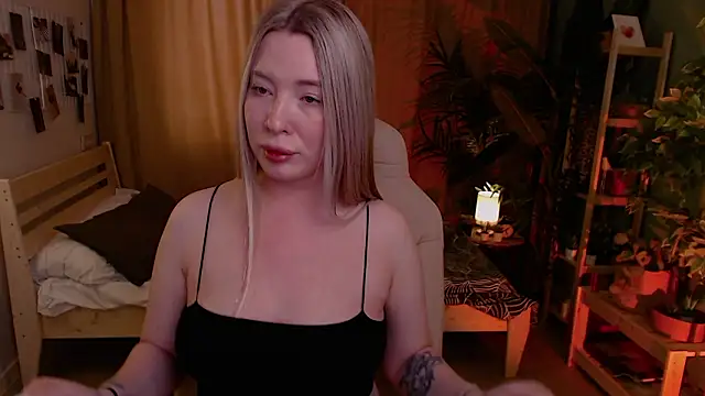 Ana Reguera online show from 6, 3, 2026