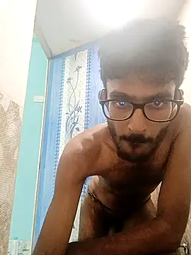 Snapshot of manikanda64 chatting on 3, 5, 2026 manikanda64 online show from 3, 5, 2026