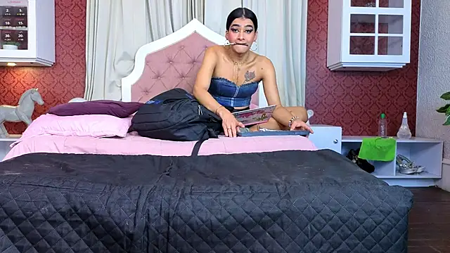 Sienna Dark online show from 29, 7, 2026