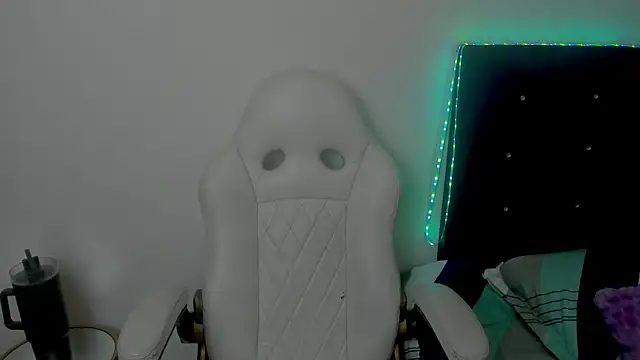 madelinesquirt online show from 12, 4, 2026