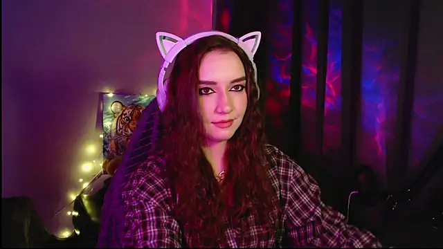 Snapshot of Celia_Sensual_ chatting on 24, 4, 2026 Celia Sensual online show from 24, 4, 2026
