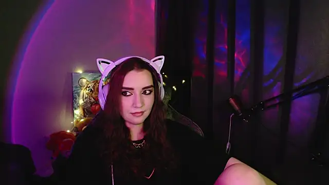 Celia Sensual  online show from 16, 6, 2026