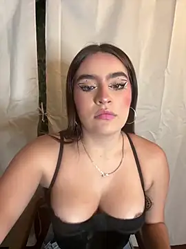 Issa pinkk online show from 17, 3, 2026