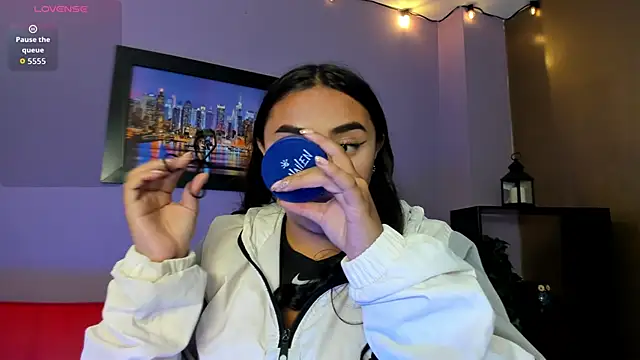 Lucyy tits online show from 30, 6, 2026