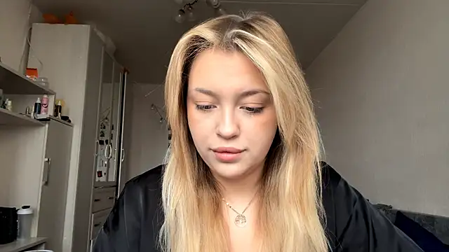 WonderedFlair online show from 4, 4, 2026