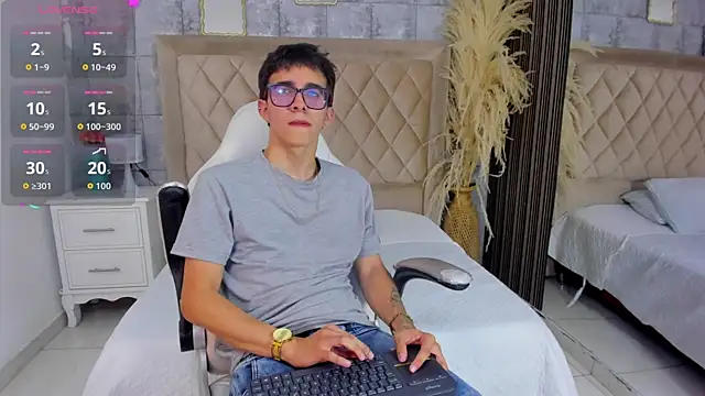 TylerCross  online show from 3, 4, 2026