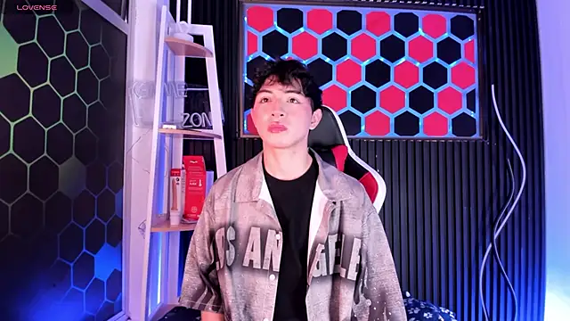 Cristopher Wild online show from 3, 5, 2026